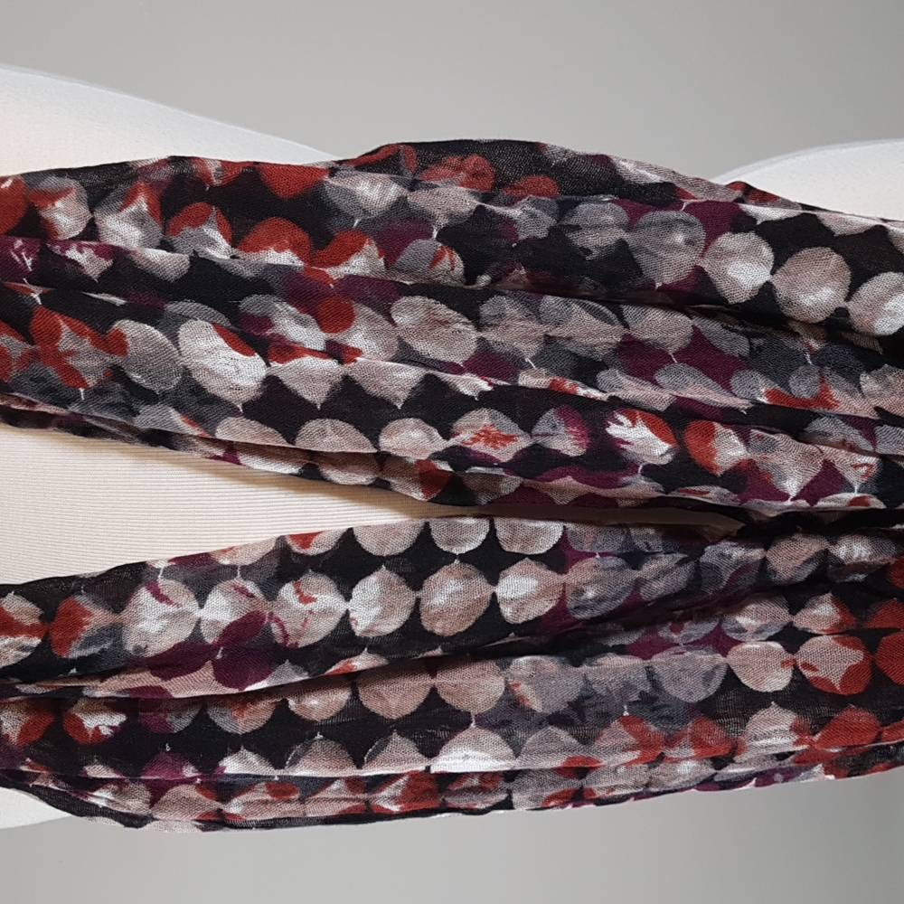 ⭐3/$20⭐ Patterned scarf - Picture 2 of 6